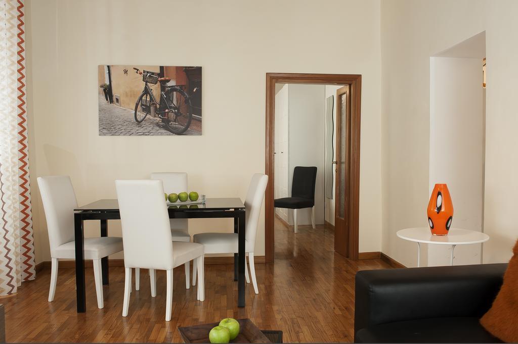 Fl Apartments Charming Flat In The Heart Of Trastevere Roma Esterno foto